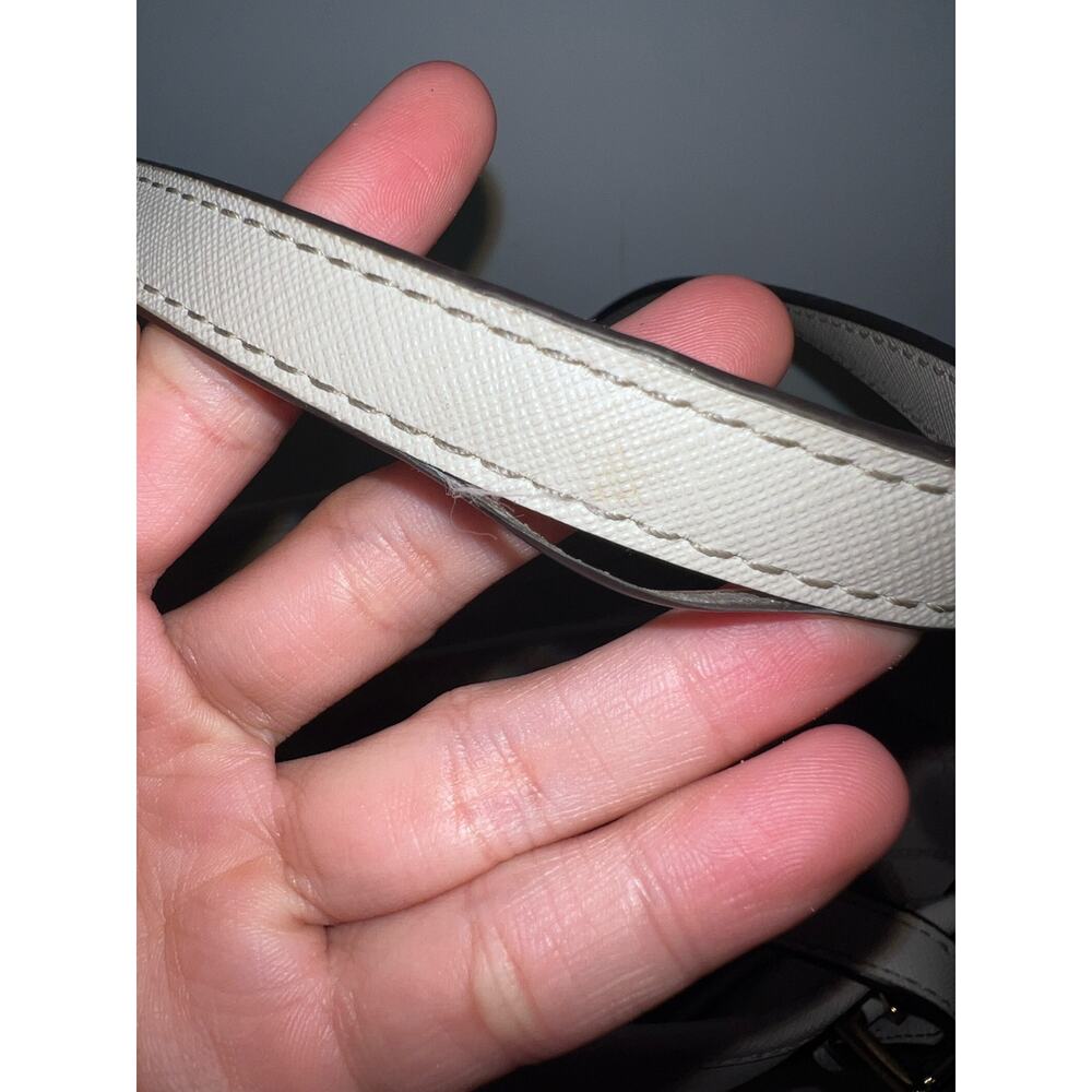 Michael Kors Jet‎ Set Large Tote Bags - Picture 11 of 13